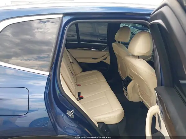 5UXTR9C58KLE19151 2019 BMW X3 - Image 8