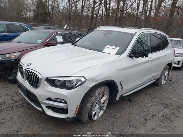 5UXTR9C58KLE20476 2019 BMW X3 - Image 2