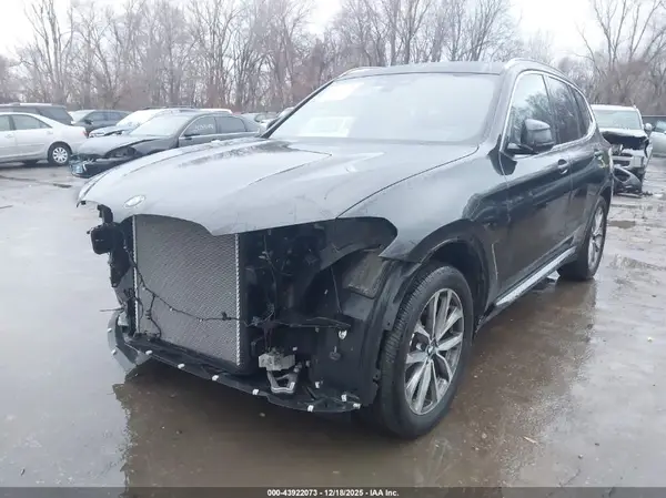 5UXTR9C58KLP77783 2019 BMW X3 - Image 2
