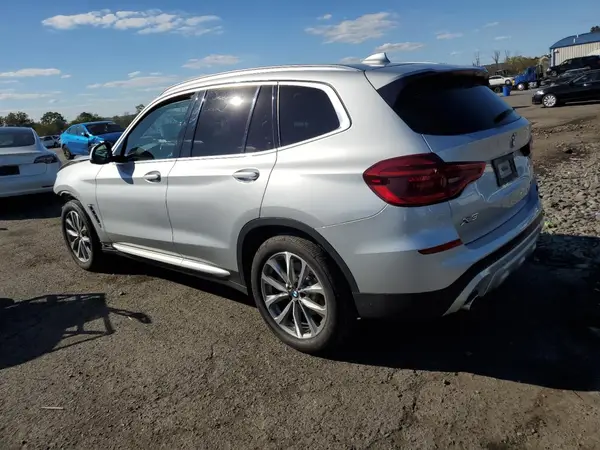 5UXTR9C58KLP88041 2019 BMW X3 - Image 2