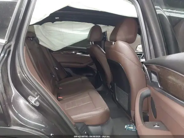5UXTR9C58KLP91960 2019 BMW X3 - Image 8