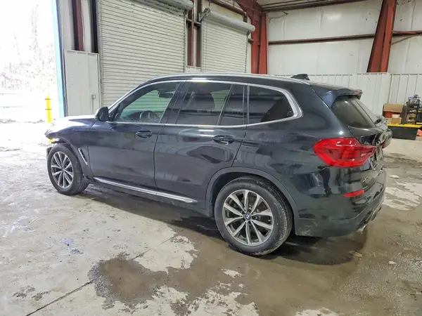 5UXTR9C58KLP96026 2019 BMW X3 - Image 2