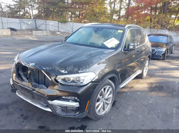 5UXTR9C58KLP97144 2019 BMW X3 - Image 2