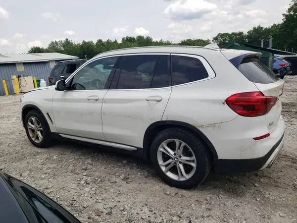 5UXTR9C58KLR07111 2019 BMW X3 - Image 2