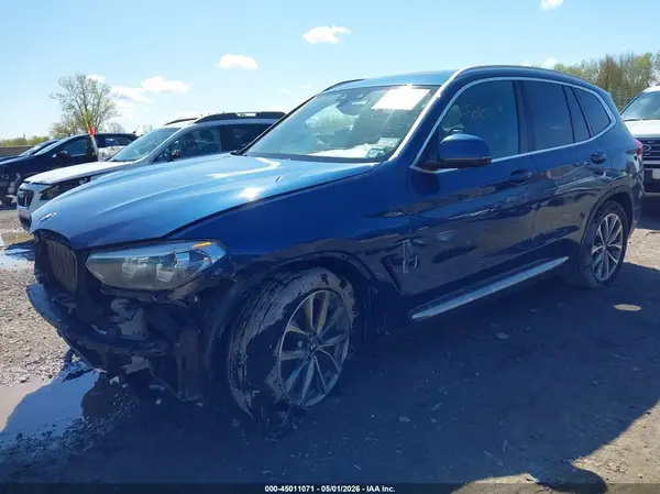 5UXTR9C58KLR08761 2019 BMW X3 - Image 2