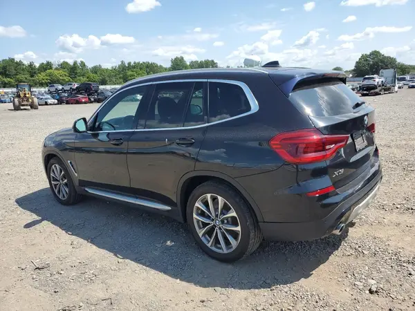 5UXTR9C58KLR09070 2019 BMW X3 - Image 2