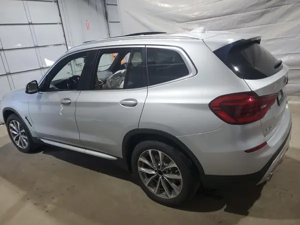5UXTR9C58KLR09571 2019 BMW X3 - Image 2