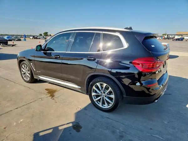 5UXTR9C59JLC73406 2018 BMW X3 - Image 2