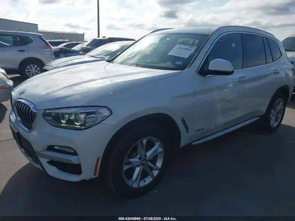5UXTR9C59JLC76449 2018 BMW X3 - Image 2