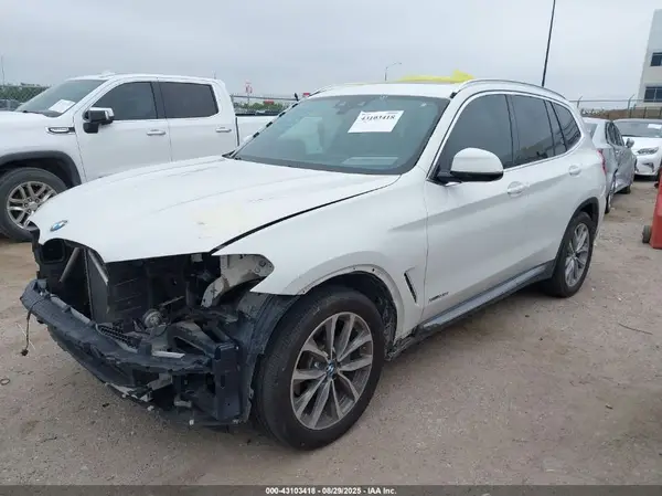 5UXTR9C59JLC77584 2018 BMW X3 - Image 2