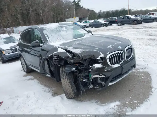 5UXTR9C59JLC78119 2018 BMW X3 - Image 1