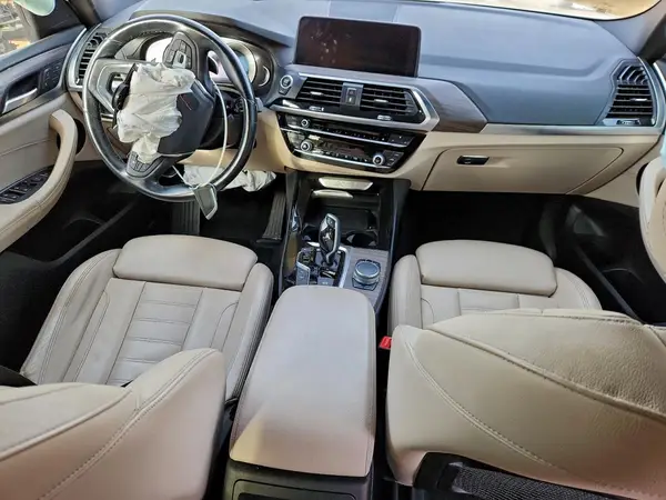 5UXTR9C59JLC81389 2018 BMW X3 - Image 8