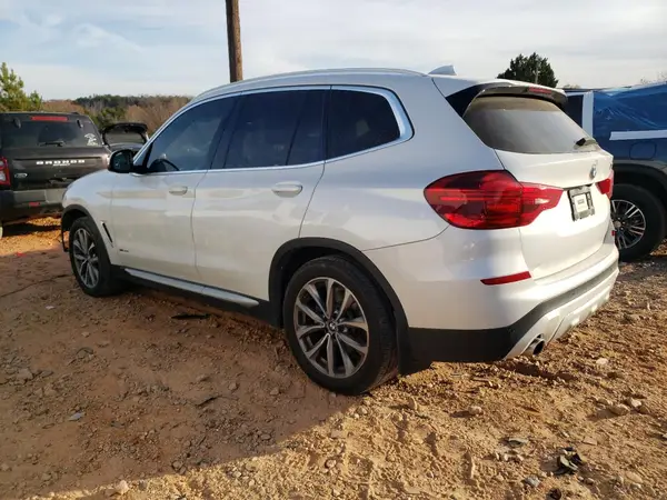5UXTR9C59JLD58374 2018 BMW X3 - Image 2