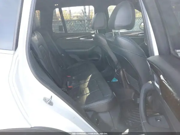 5UXTR9C59JLD60688 2018 BMW X3 - Image 8