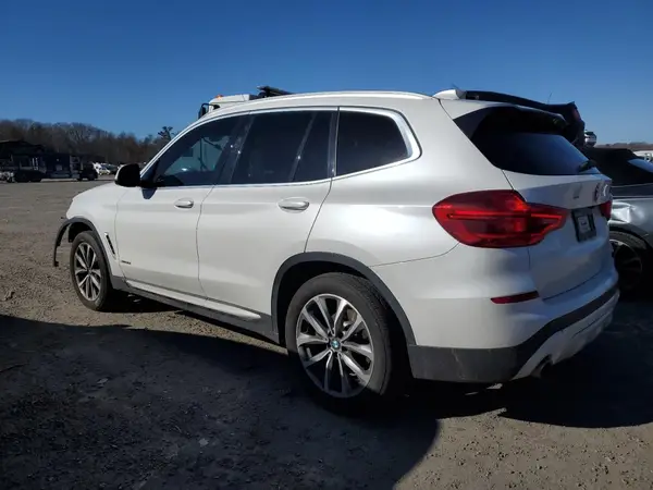 5UXTR9C59JLD63042 2018 BMW X3 - Image 2
