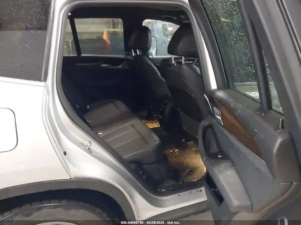 5UXTR9C59JLD65440 2018 BMW X3 - Image 8