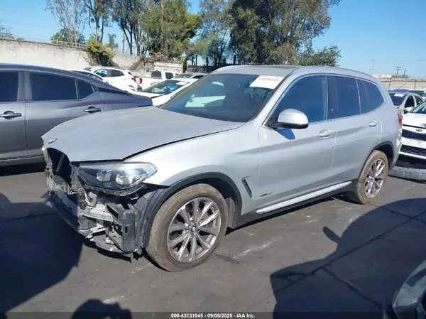 5UXTR9C59JLD65471 2018 BMW X3 - Image 2