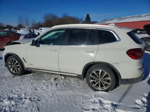 5UXTR9C59JLD66880 2018 BMW X3 - Image 2