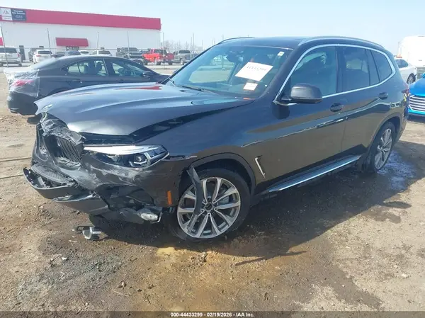 5UXTR9C59JLD68046 2018 BMW X3 - Image 2