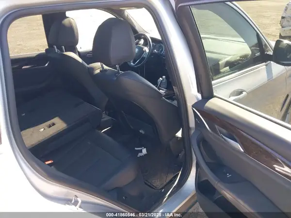 5UXTR9C59JLD68466 2018 BMW X3 - Image 8