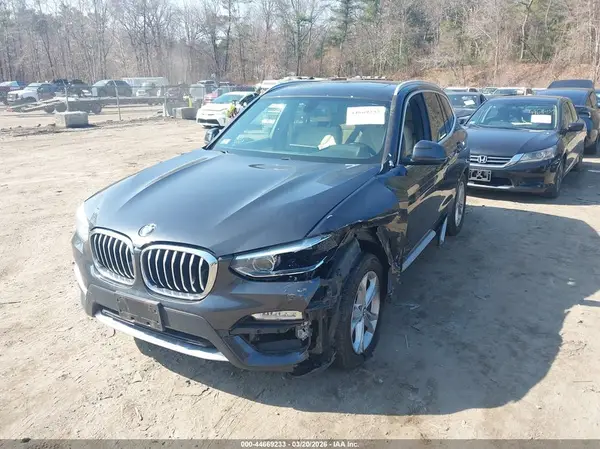 5UXTR9C59JLD74445 2018 BMW X3 - Image 2
