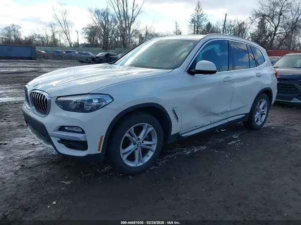 5UXTR9C59KLD94924 2019 BMW X3 - Image 2