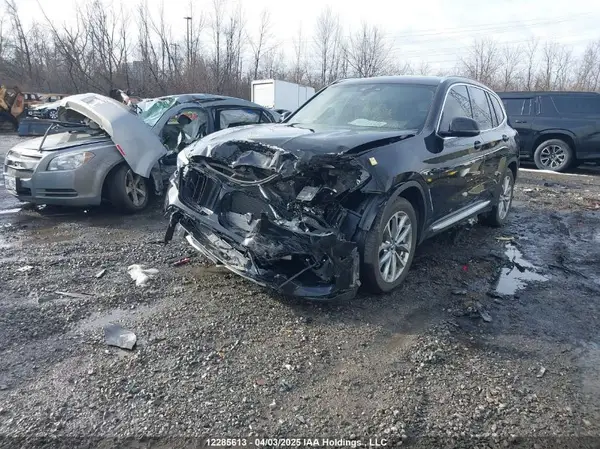 5UXTR9C59KLE11463 2019 BMW X3 - Image 2
