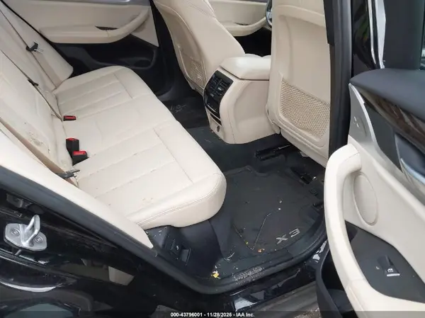 5UXTR9C59KLE12564 2019 BMW X3 - Image 8