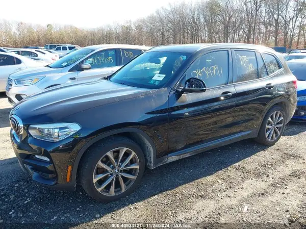 5UXTR9C59KLE16002 2019 BMW X3 - Image 2