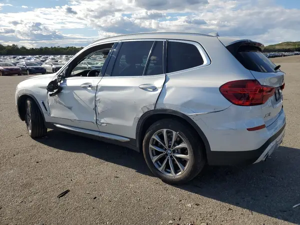 5UXTR9C59KLE17280 2019 BMW X3 - Image 2