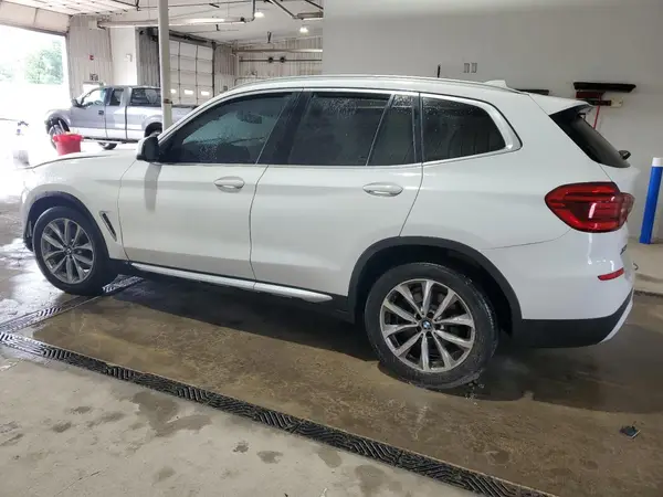 5UXTR9C59KLE18459 2019 BMW X3 - Image 2