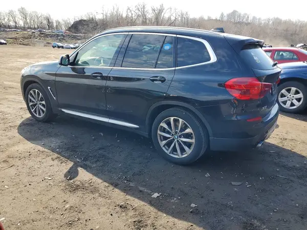 5UXTR9C59KLE21703 2019 BMW X3 - Image 2