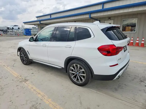 5UXTR9C59KLP81132 2019 BMW X3 - Image 2