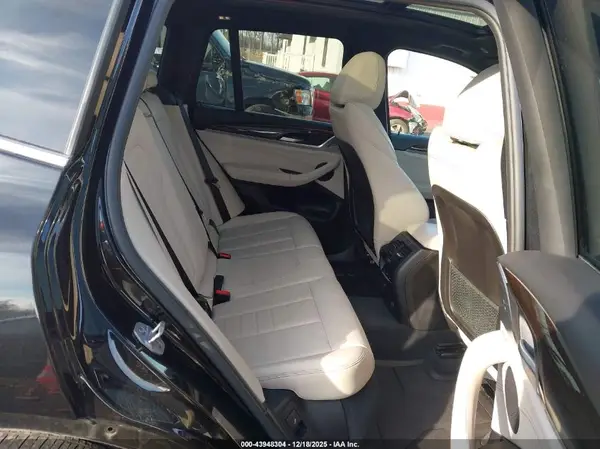 5UXTR9C59KLP87268 2019 BMW X3 - Image 8