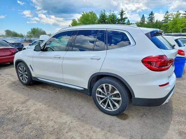 5UXTR9C59KLP97752 2019 BMW X3 - Image 2