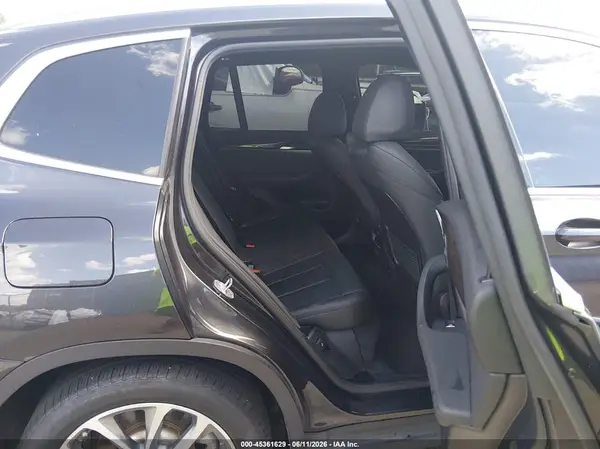 5UXTR9C59KLR03455 2019 BMW X3 - Image 8