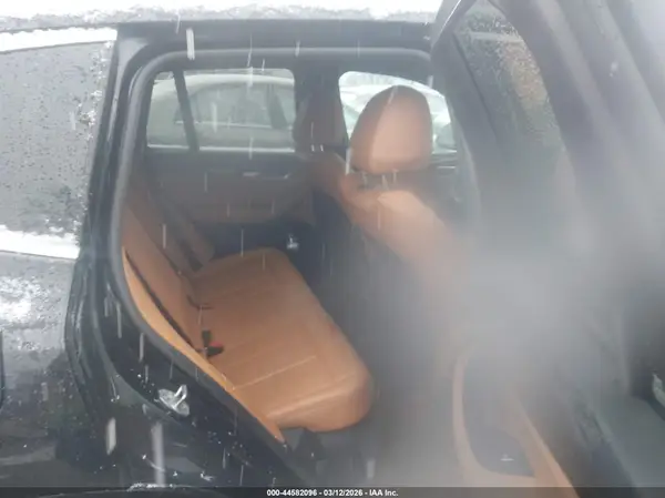 5UXTR9C59KLR04296 2019 BMW X3 - Image 8
