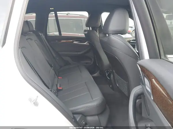 5UXTR9C59KLR05089 2019 BMW X3 - Image 8