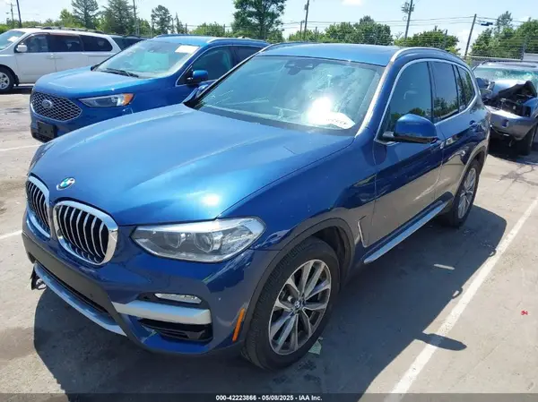 5UXTR9C59KLR05142 2019 BMW X3 - Image 2