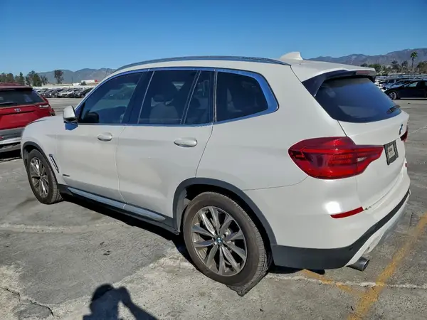 5UXTR9C5XJLC69445 2018 BMW X3 - Image 2