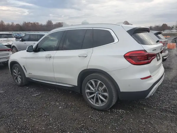 5UXTR9C5XJLC69784 2018 BMW X3 - Image 2
