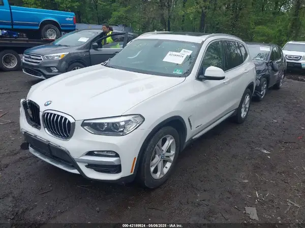 5UXTR9C5XJLC72796 2018 BMW X3 - Image 2