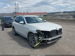 5UXTR9C5XJLC73155 2018 BMW X3
