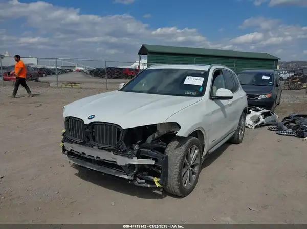 5UXTR9C5XJLC73155 2018 BMW X3 - Image 2