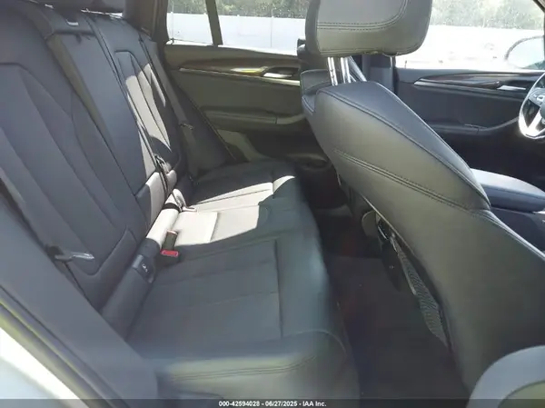5UXTR9C5XJLC73219 2018 BMW X3 - Image 8