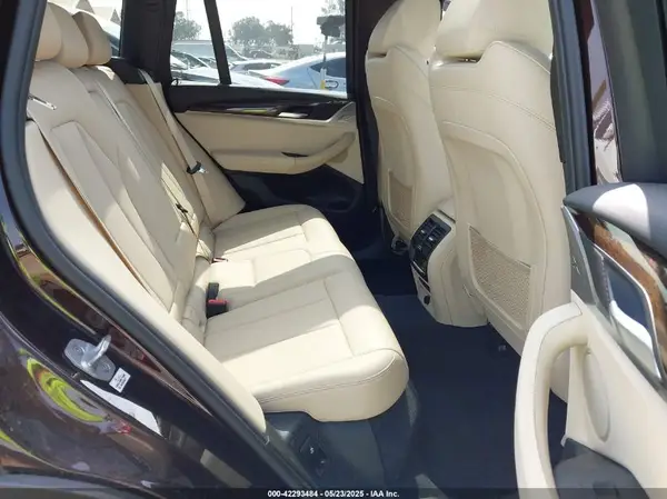 5UXTR9C5XJLC74662 2018 BMW X3 - Image 8