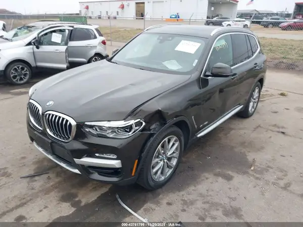 5UXTR9C5XJLC76265 2018 BMW X3 - Image 2