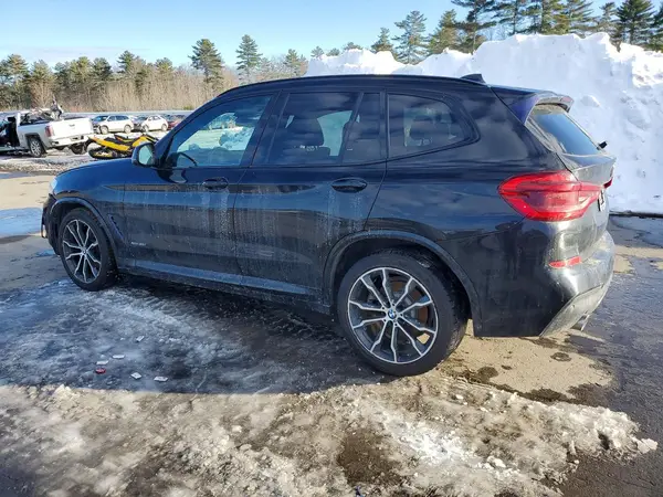 5UXTR9C5XJLC81725 2018 BMW X3 - Image 2