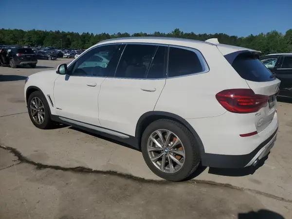 5UXTR9C5XJLC81904 2018 BMW X3 - Image 2