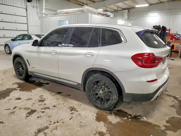 5UXTR9C5XJLD58464 2018 BMW X3 - Image 2